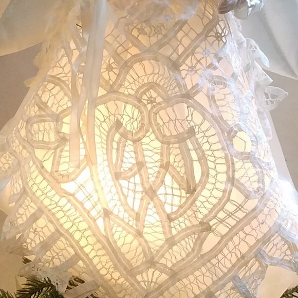 Christmas Angel Tree Topper Lighted Animated Tree Top or Desktop Decor - Picture 5 of 8